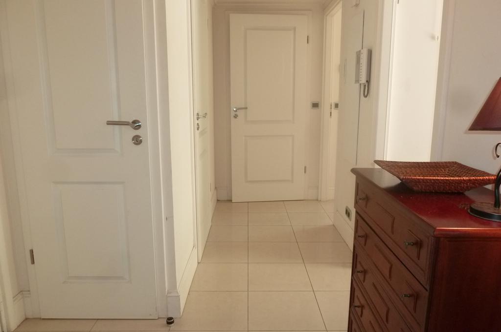 Stunning 2 Bed, 2 Bath Apt On The Cannes Sea Front Has Swimming Pool And Is A Secure Modern Building 464 Exterior foto