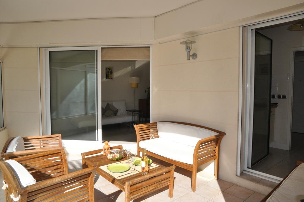 Stunning 2 Bed, 2 Bath Apt On The Cannes Sea Front Has Swimming Pool And Is A Secure Modern Building 464 Exterior foto