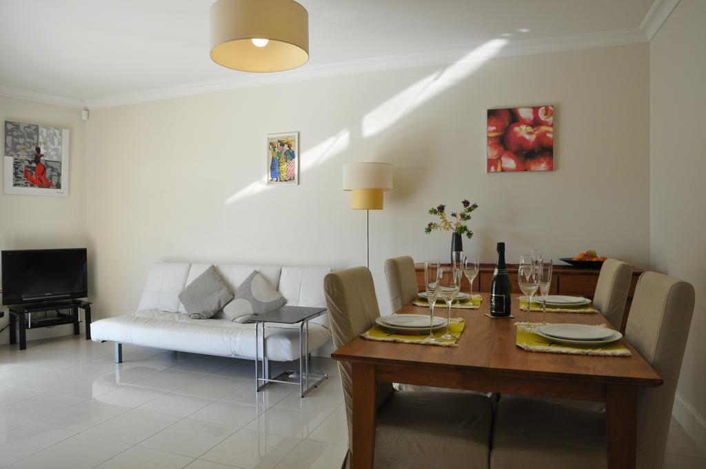 Stunning 2 Bed, 2 Bath Apt On The Cannes Sea Front Has Swimming Pool And Is A Secure Modern Building 464 Exterior foto